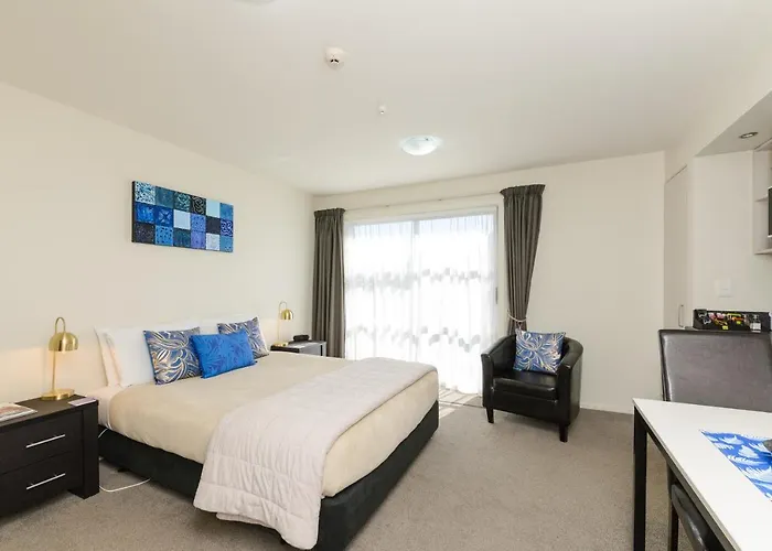 Ellena Court Motel
