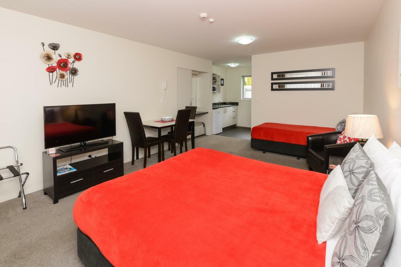 Motel Ellena Court 4*